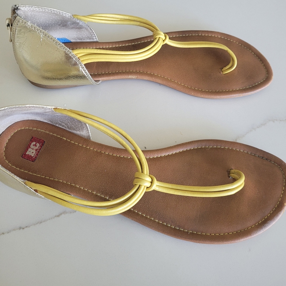 Sandals - Picture 2 of 3